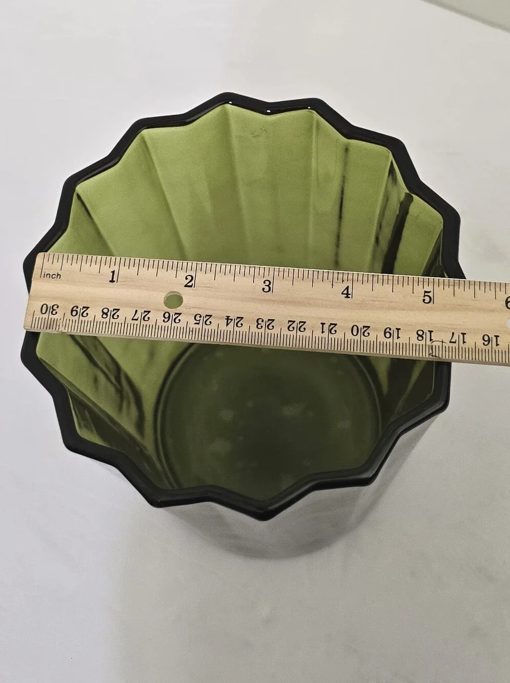 SAND AND FOG 57oz Candle Holder Fluted Scalloped Decor No Lid Green 7.5